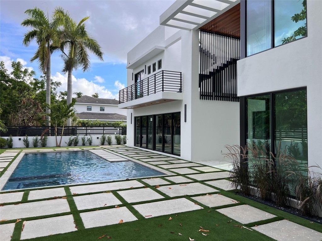 5001 NE 27th Avenue, Lighthouse Point, FL 33064 Photo