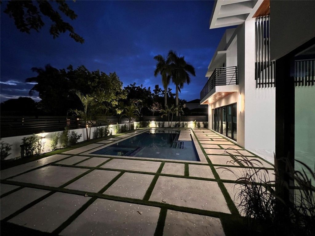 5001 NE 27th Avenue, Lighthouse Point, FL 33064 Photo