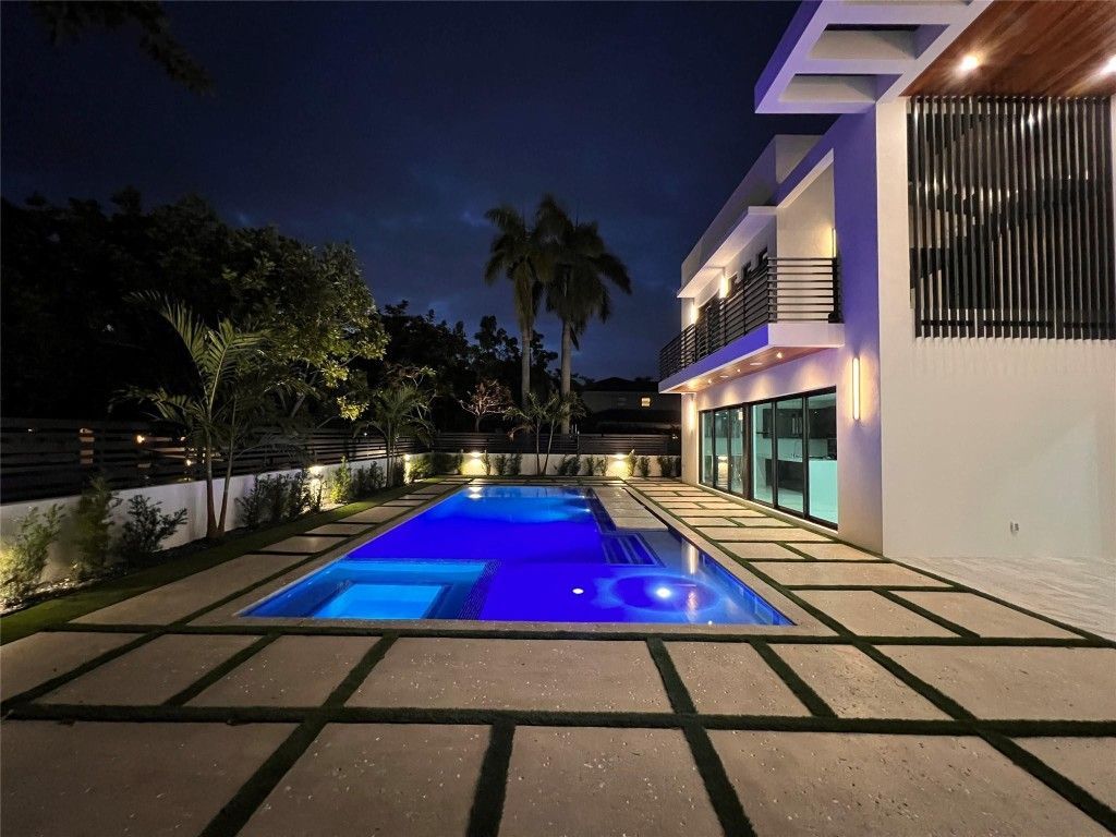 5001 NE 27th Avenue, Lighthouse Point, FL 33064 Photo