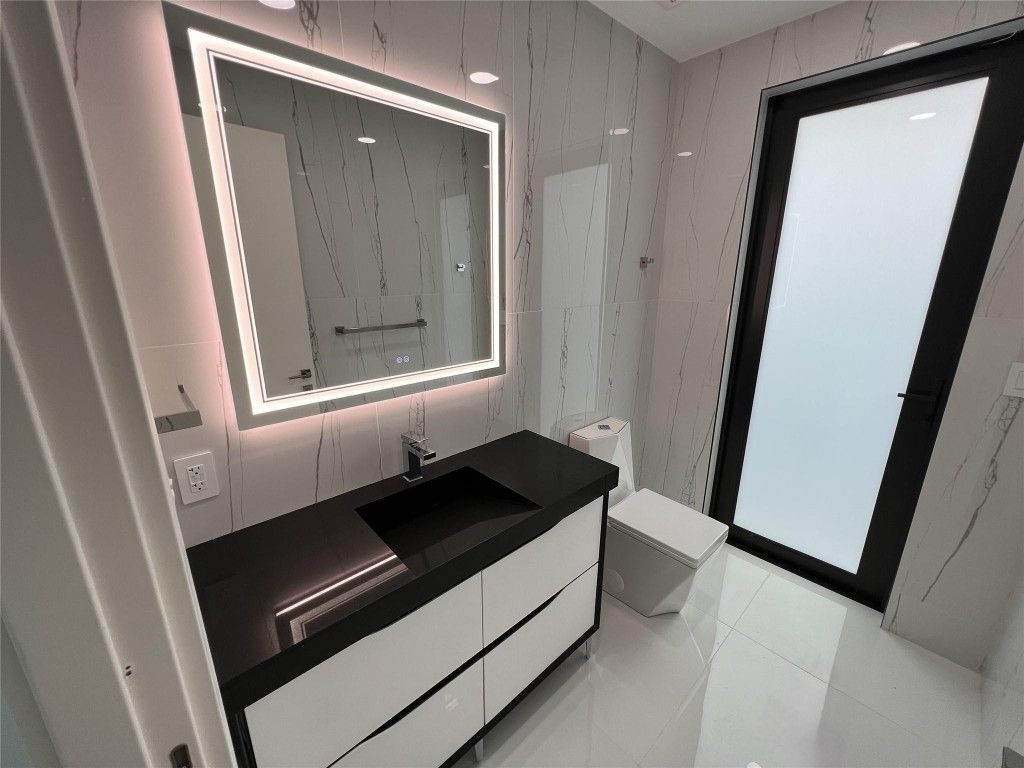 5001 NE 27th Avenue, Lighthouse Point, FL 33064 Photo