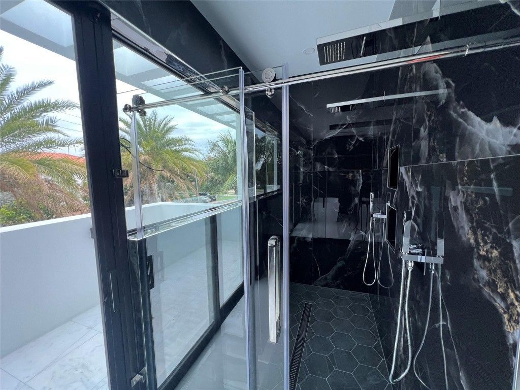 5001 NE 27th Avenue, Lighthouse Point, FL 33064 Photo