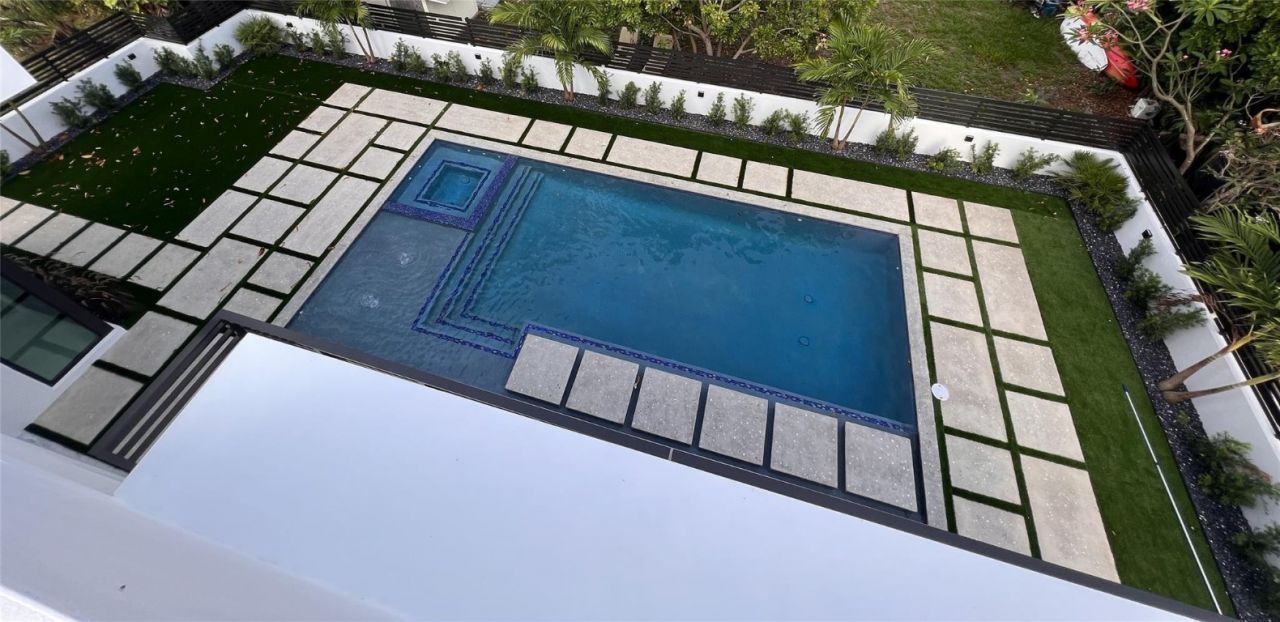 5001 NE 27th Avenue, Lighthouse Point, FL 33064 Photo