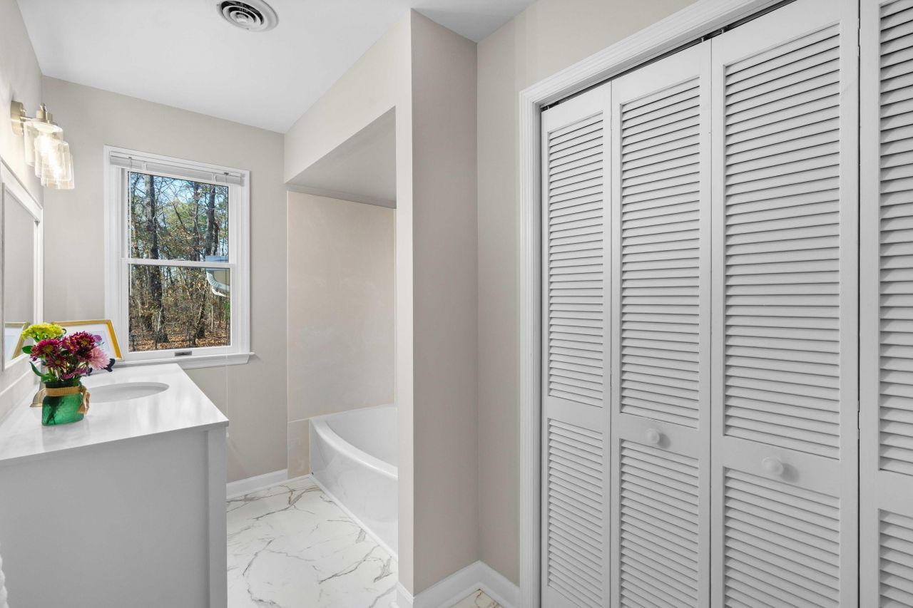 209 Partridge Run Road Photo 16