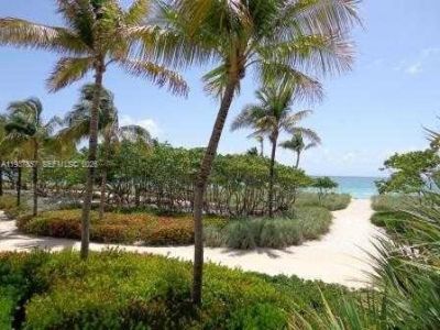 10185 Collins Ave , Unit PH02, Bal Harbour, FL 33154 Photo