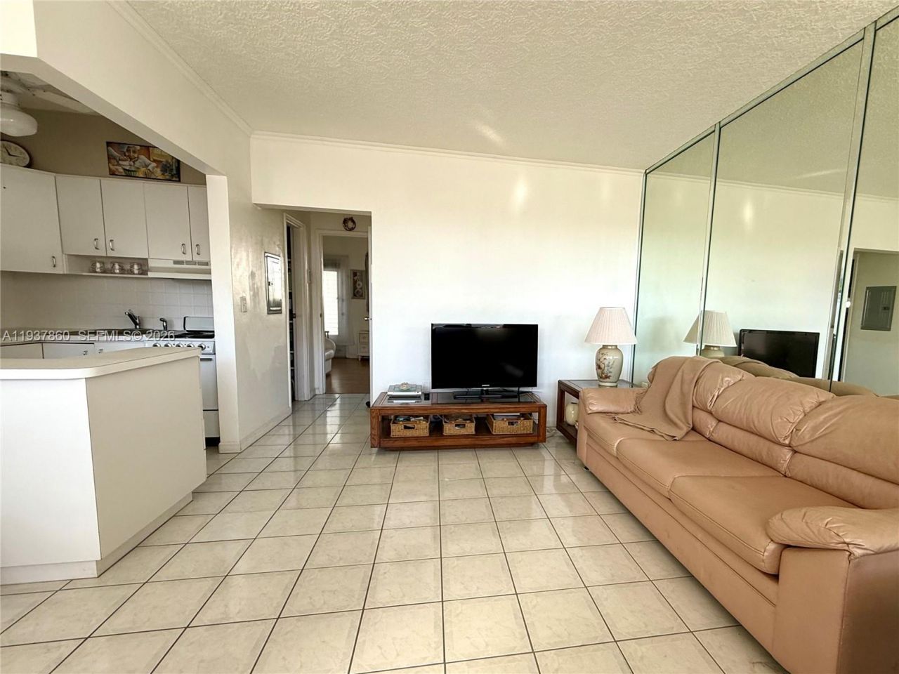 3177 S Ocean Dr, Unit 305, Hallandale Beach, FL 33009 Photo