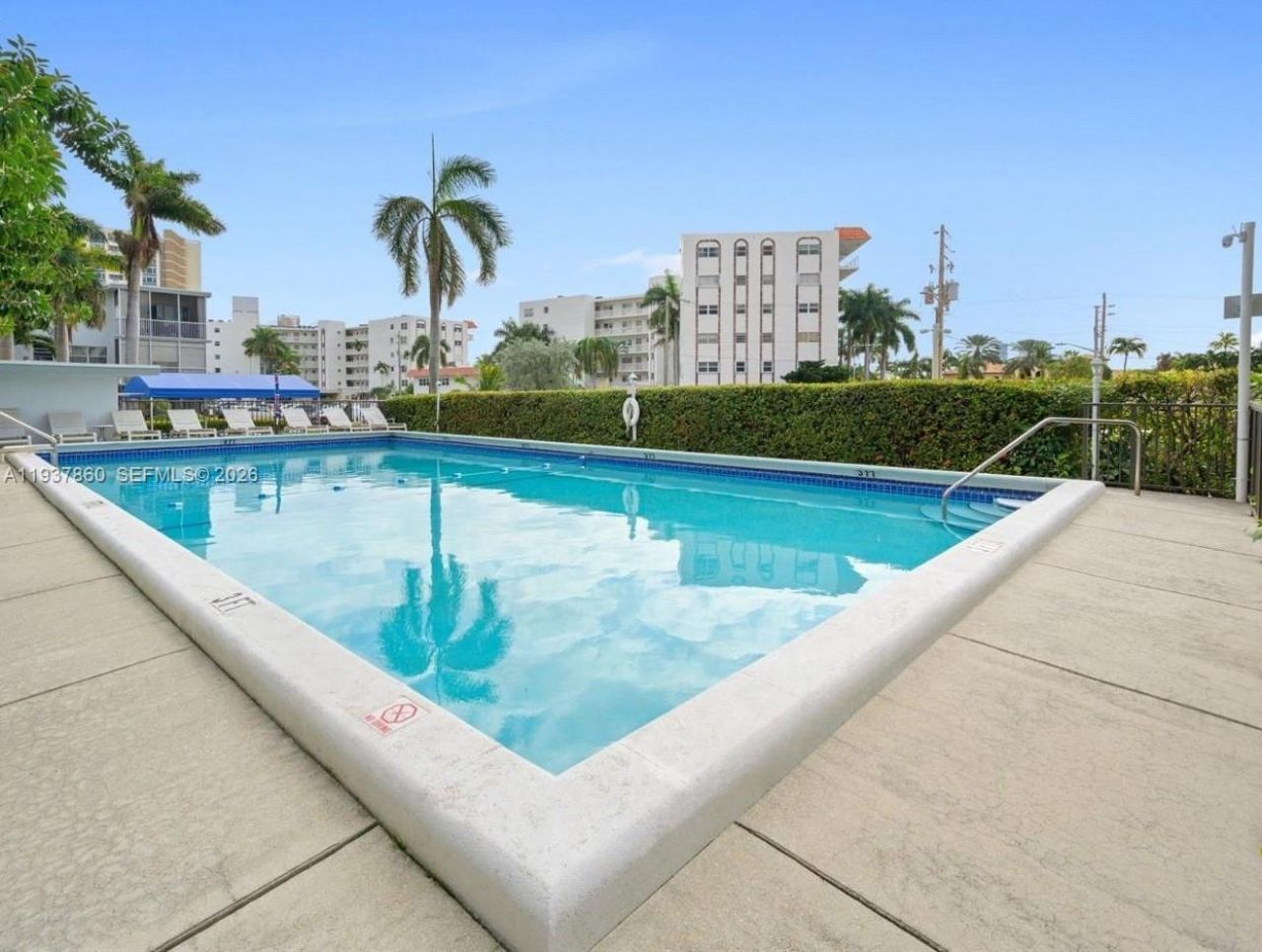 3177 S Ocean Dr, Unit 305, Hallandale Beach, FL 33009 Photo