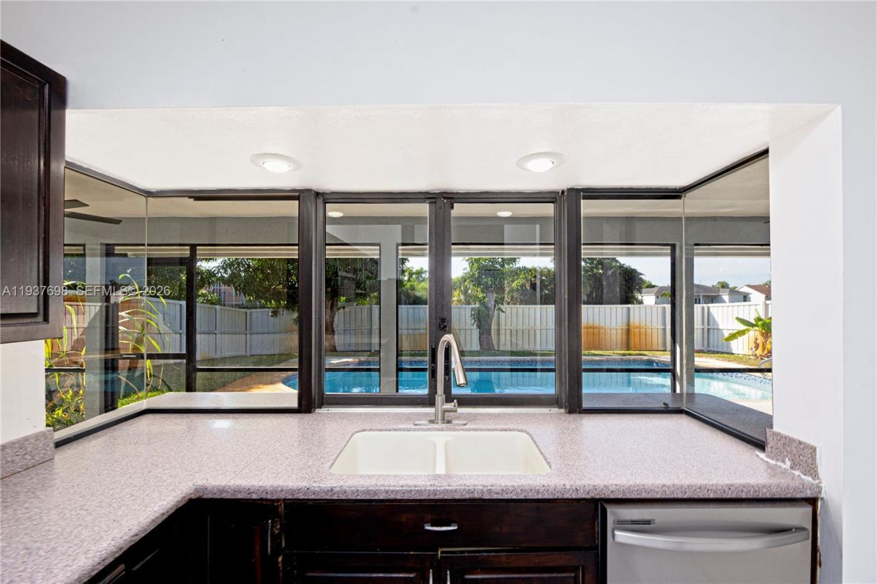 5402 NW Emblem St, Unit na, Port Saint Lucie, FL 34983 Photo