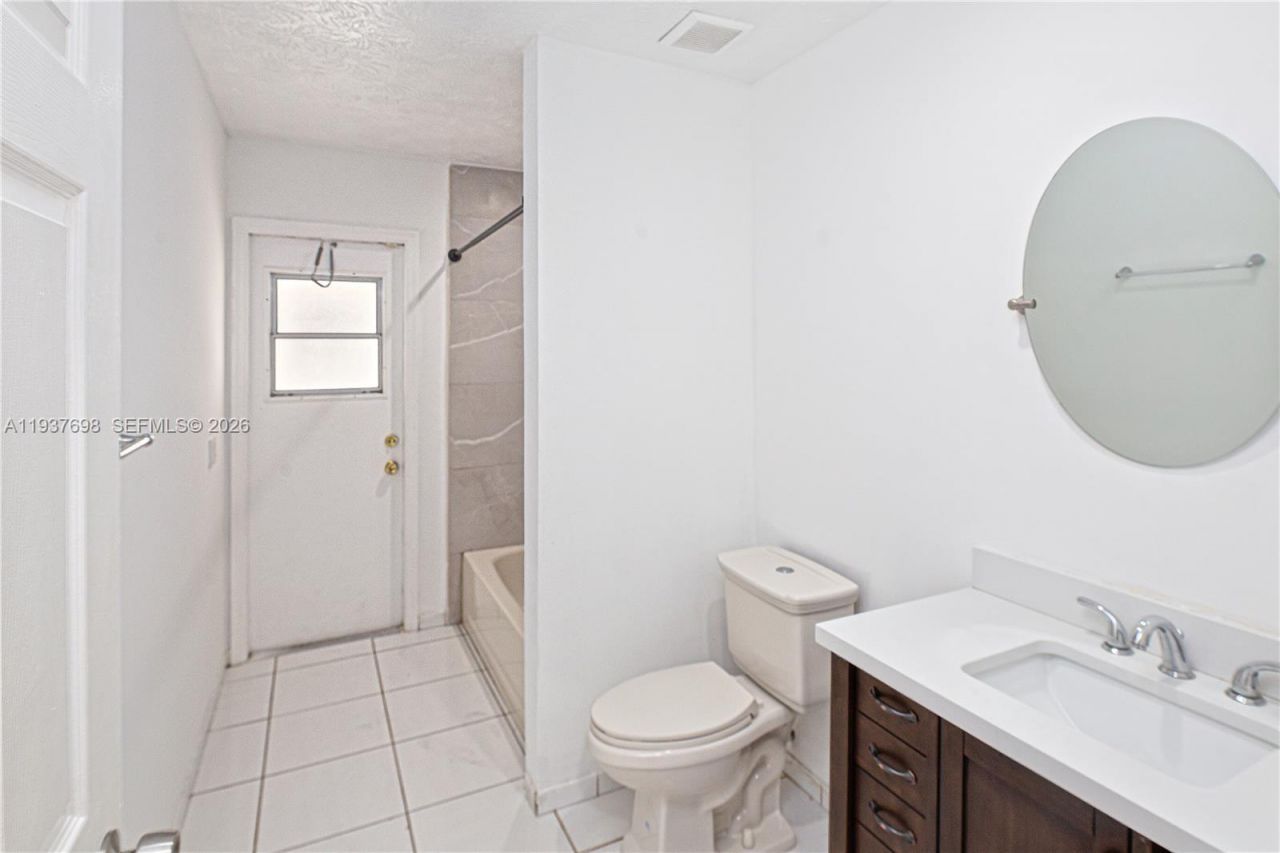 5402 NW Emblem St, Unit na, Port Saint Lucie, FL 34983 Photo