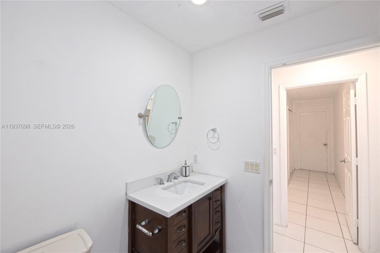 5402 NW Emblem St, Unit na, Port Saint Lucie, FL 34983 Photo