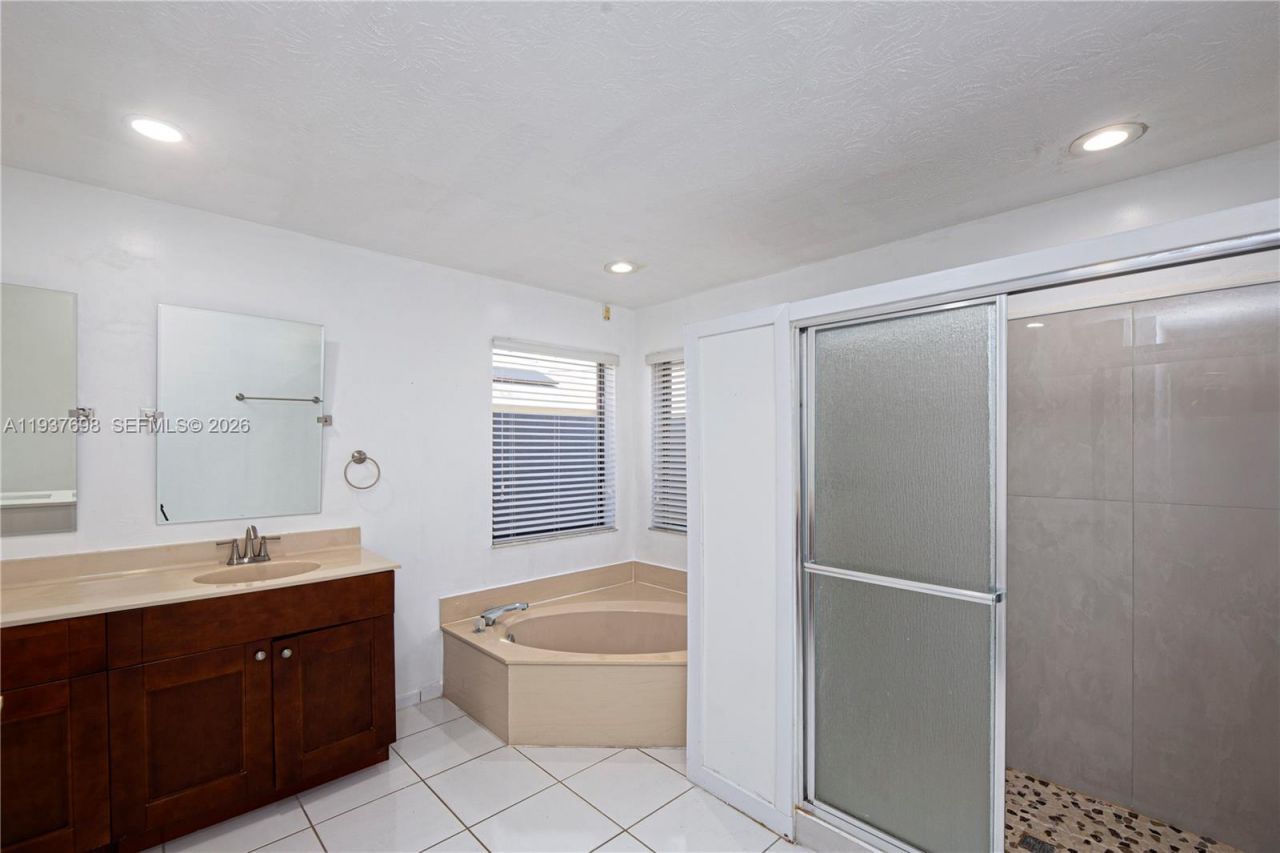 5402 NW Emblem St, Unit na, Port Saint Lucie, FL 34983 Photo