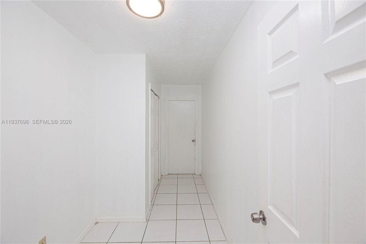 5402 NW Emblem St, Unit na, Port Saint Lucie, FL 34983 Photo