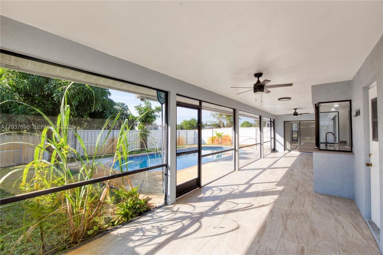 5402 NW Emblem St, Unit na, Port Saint Lucie, FL 34983 Photo