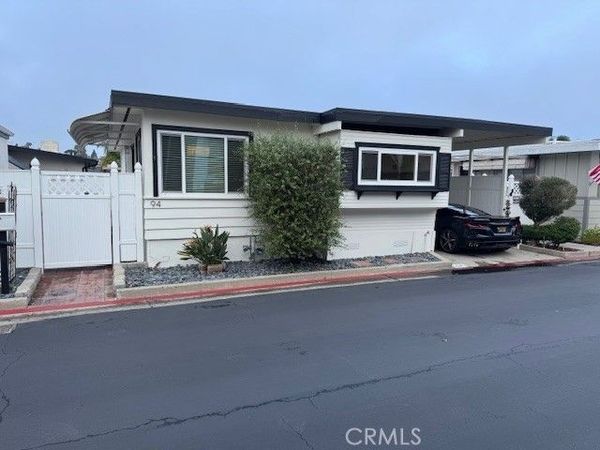 94 Yorktown, Newport Beach, CA 92660