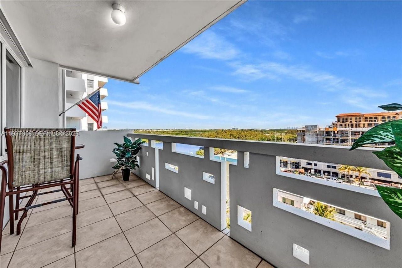 3111 N Ocean Dr , Unit 904, Hollywood, FL 33019 Photo