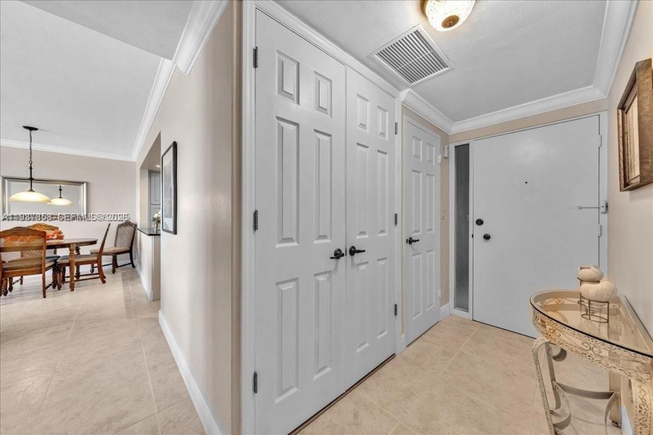 3111 N Ocean Dr , Unit 904, Hollywood, FL 33019 Photo