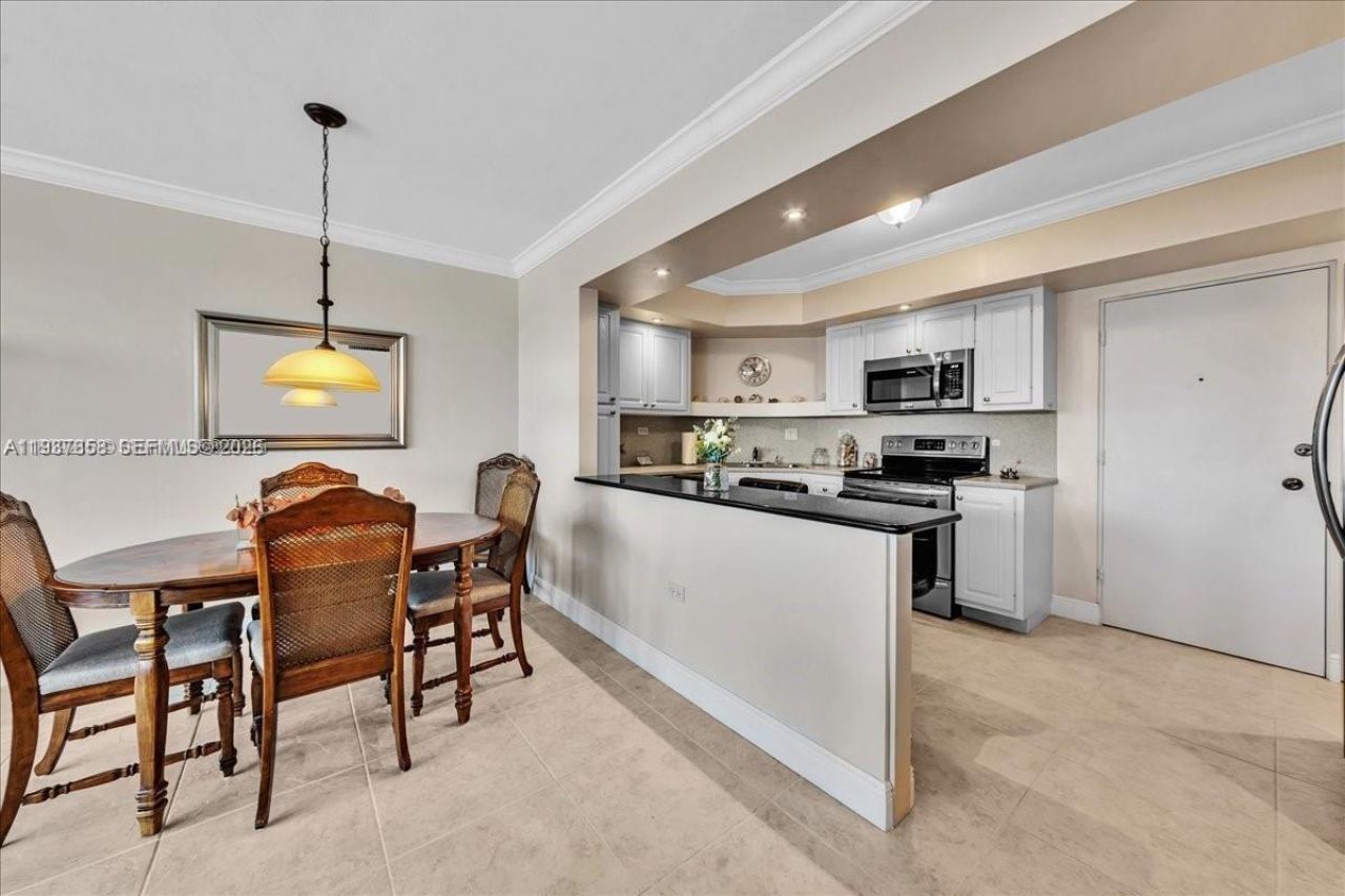 3111 N Ocean Dr , Unit 904, Hollywood, FL 33019 Photo