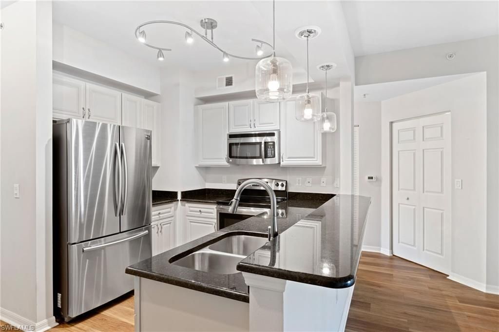 1076 Winding Pines Cir, Unit 101, Cape Coral, FL 33909 Photo