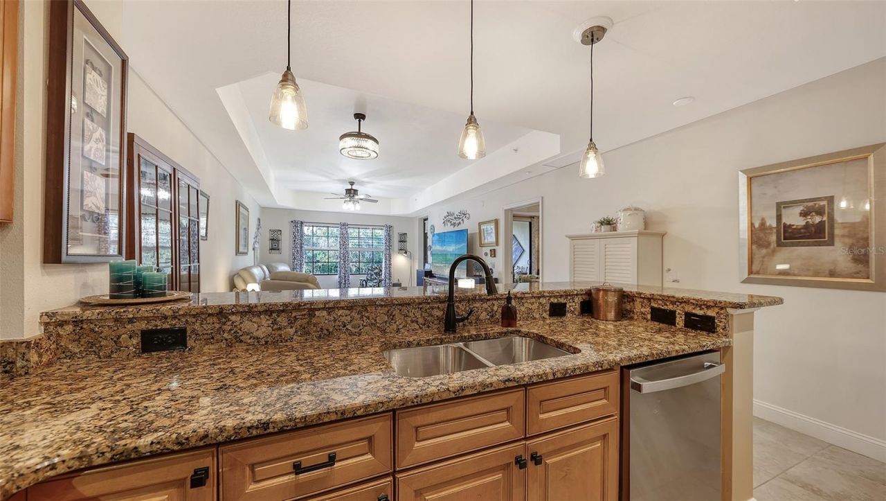 7718 Lake Vista Court, Unit 207, Lakewood Ranch, FL 34202 Photo