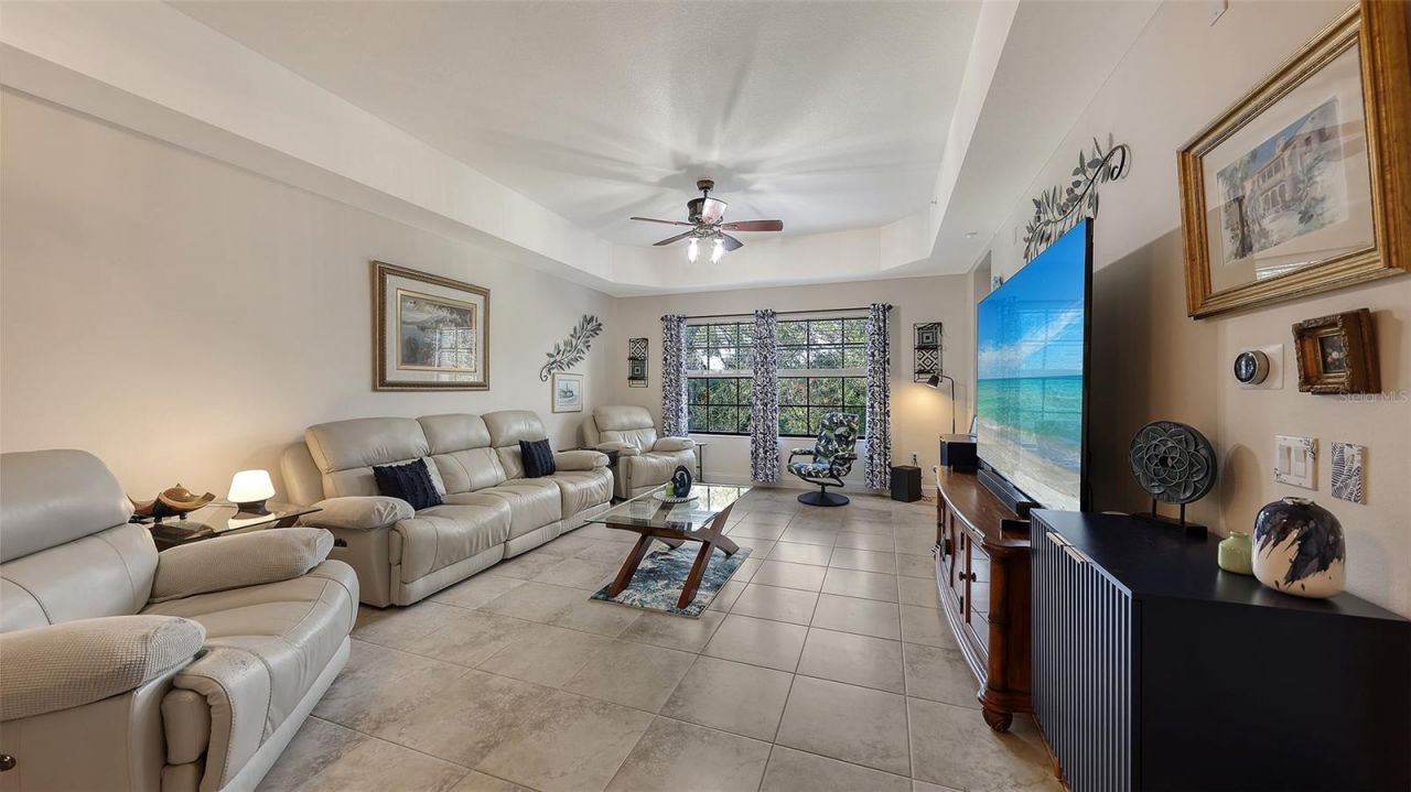 7718 Lake Vista Court, Unit 207, Lakewood Ranch, FL 34202 Photo