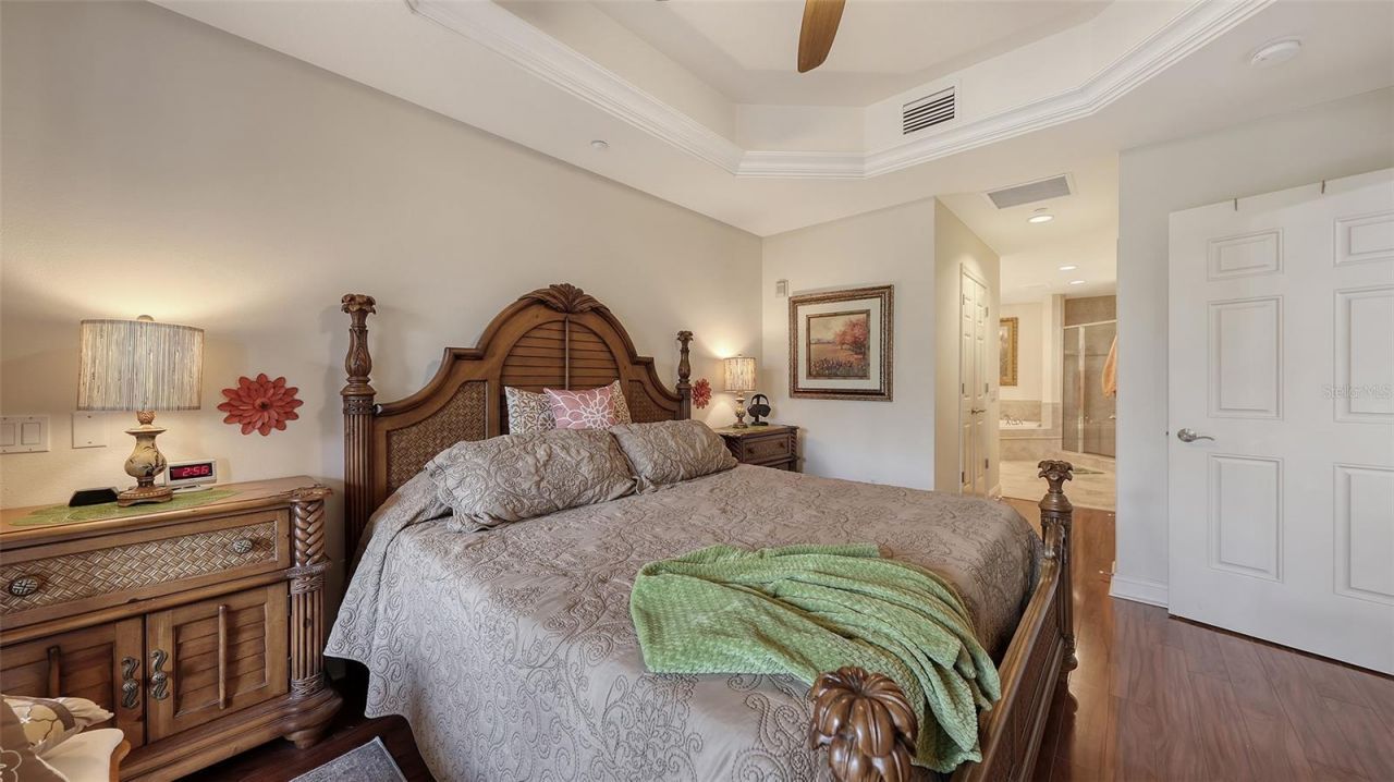 7718 Lake Vista Court, Unit 207, Lakewood Ranch, FL 34202 Photo