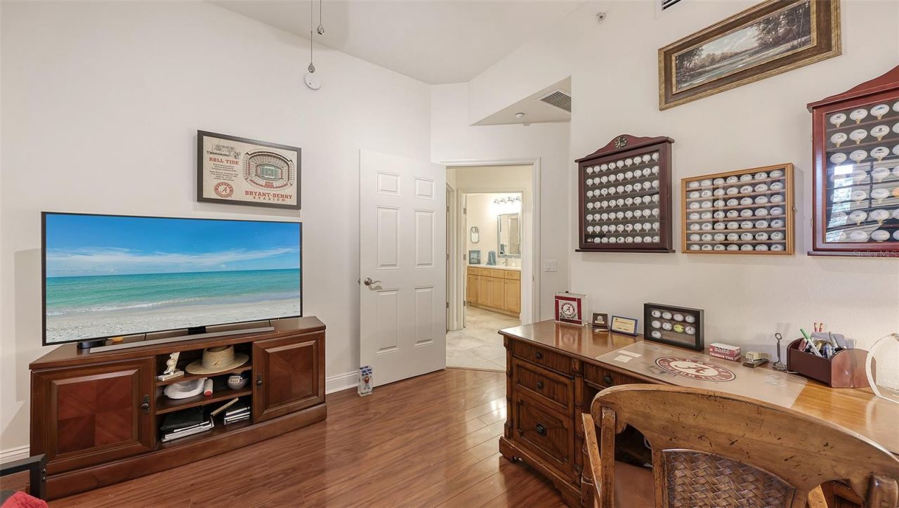 7718 Lake Vista Court, Unit 207, Lakewood Ranch, FL 34202 Photo