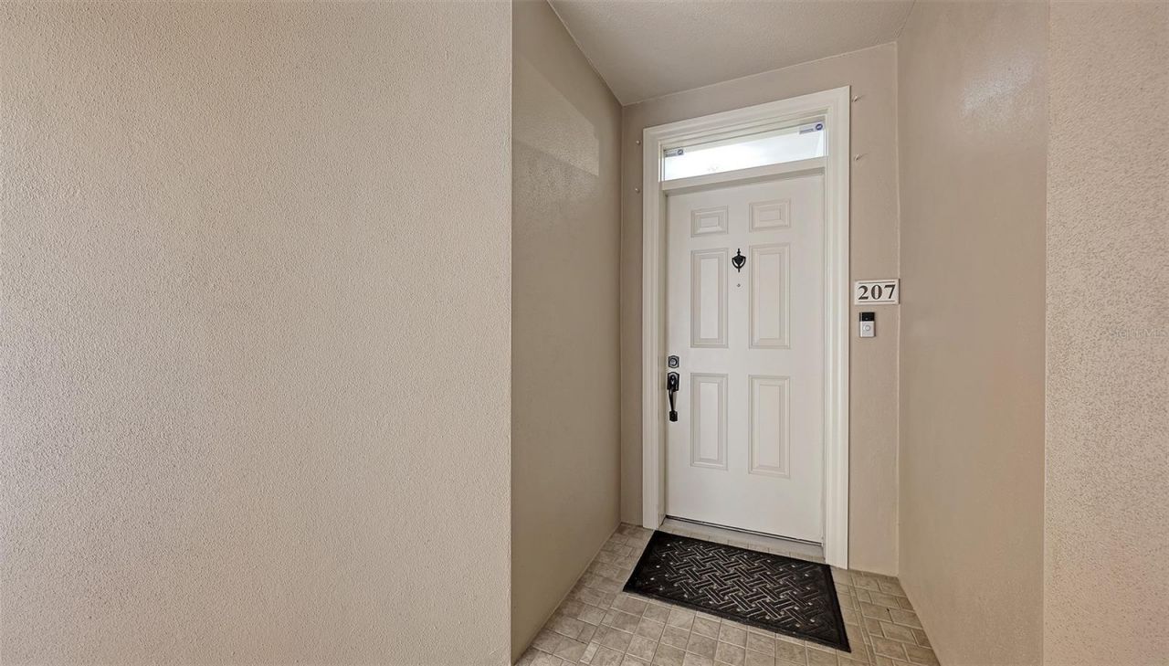 7718 Lake Vista Court, Unit 207, Lakewood Ranch, FL 34202 Photo