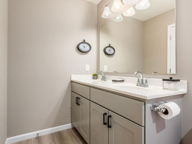 1 Hemingway Avenue, Ashville, OH 43103 Photo 30