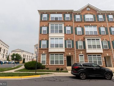 42670 HOLLYHOCK TERRACE, BRAMBLETON, VA 20148