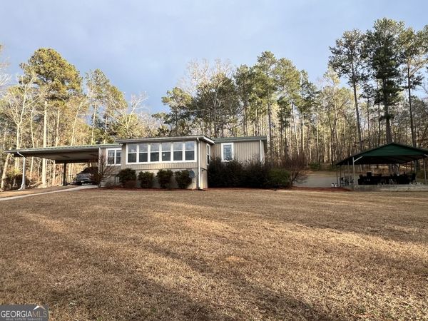 64 Bay Pt, Sparta, GA 31087