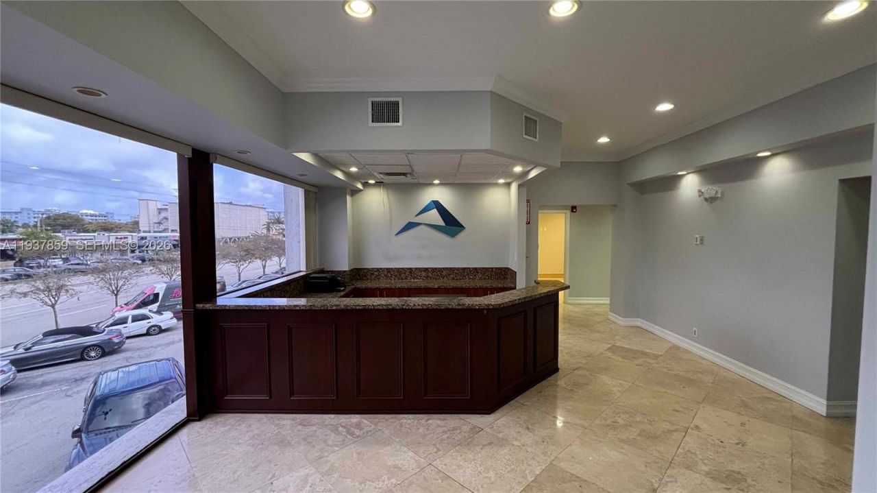 2740 E Oakland Park Blvd , Unit 205, Fort Lauderdale, FL 33306 Photo