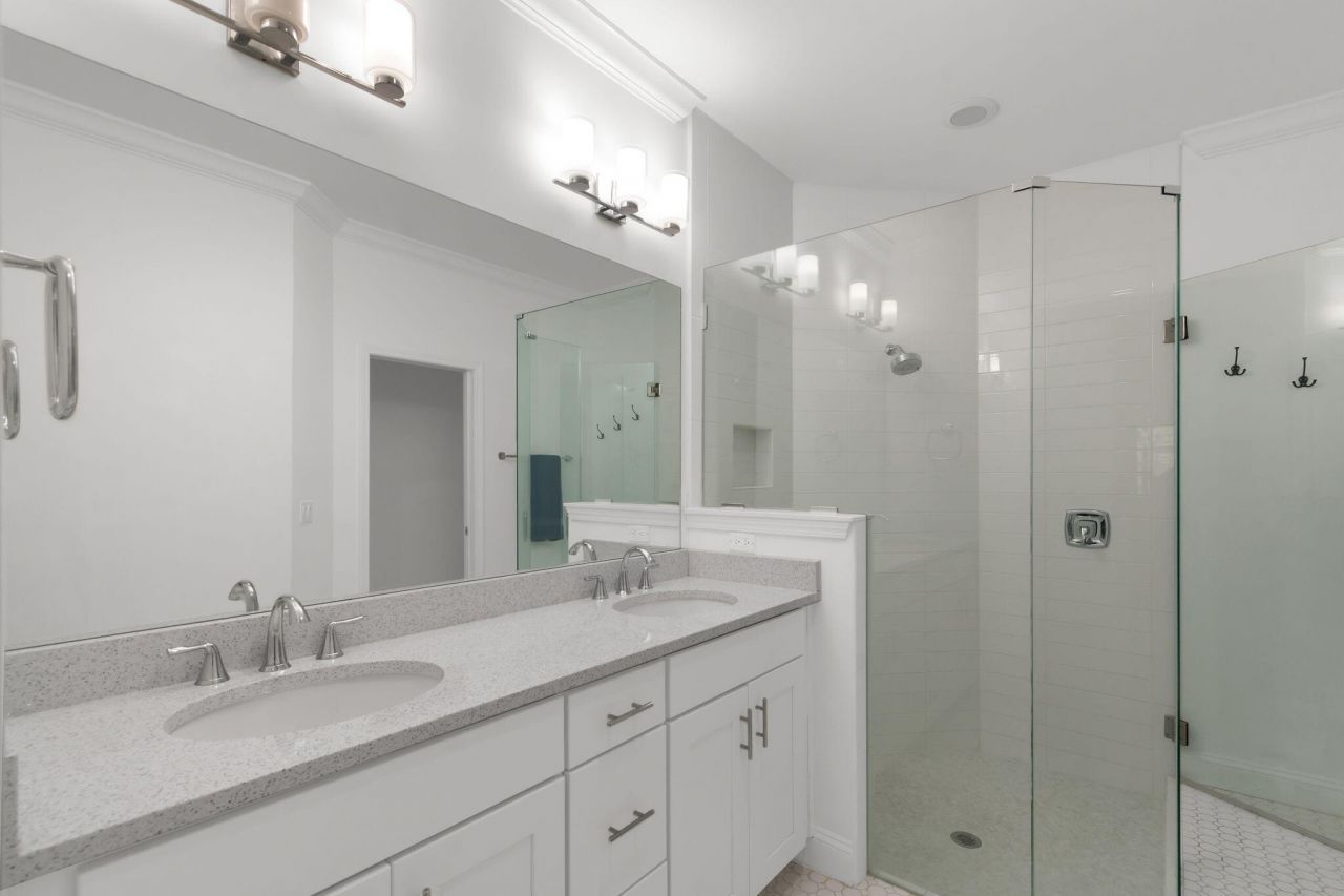 211 Summertime Place Photo 11