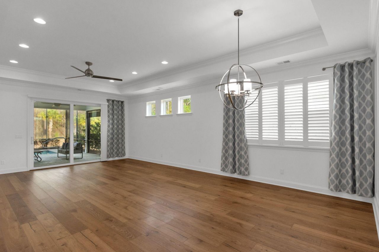 211 Summertime Place Photo 14