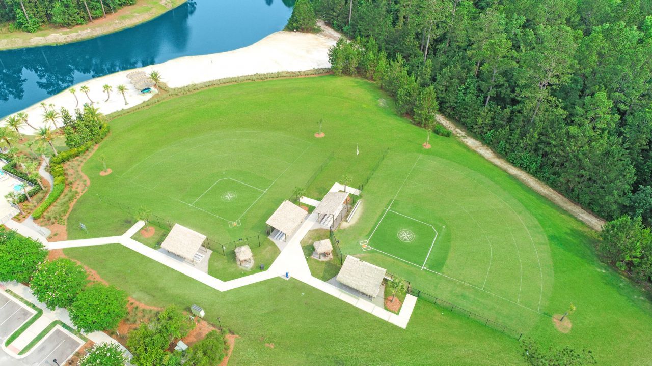 211 Summertime Place Photo 33