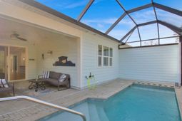 211 Summertime Place photo 4