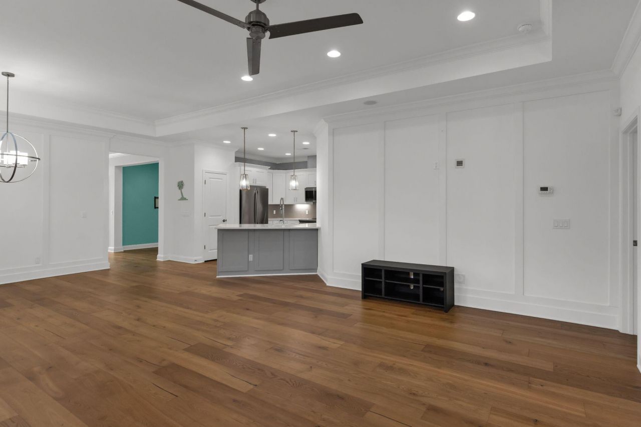 211 Summertime Place Photo 8