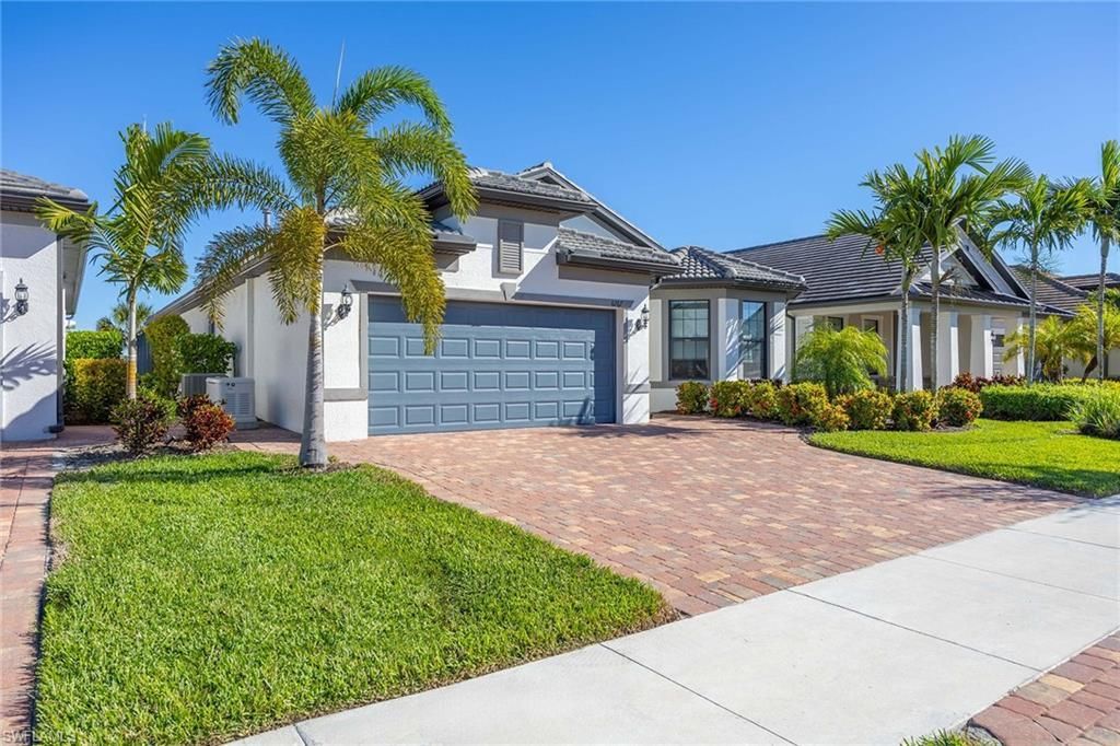 6767 Pennyroyal Dr, Naples, FL 34114 Photo