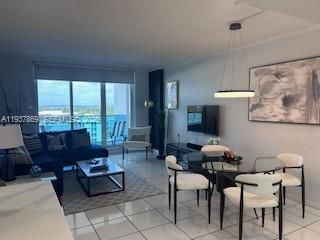 2301 Collins Av, Unit 1026, Miami Beach, FL 33139 Photo