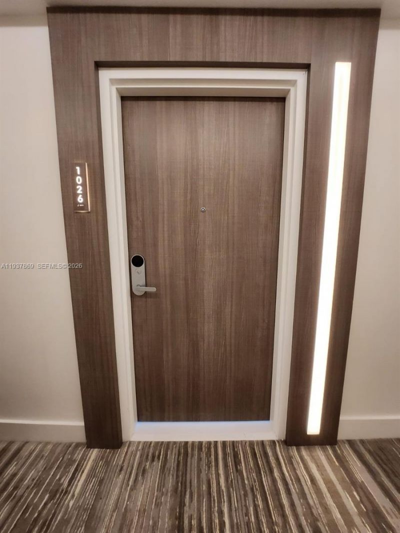 2301 Collins Av, Unit 1026, Miami Beach, FL 33139 Photo