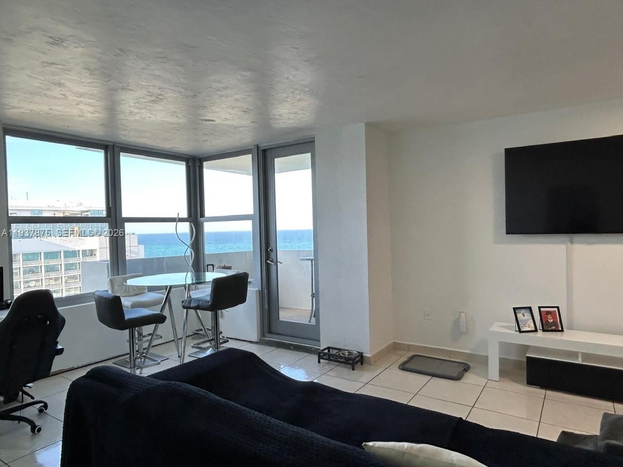 2899 Collins Ave, Unit 1717, Miami Beach, FL 33140 Photo