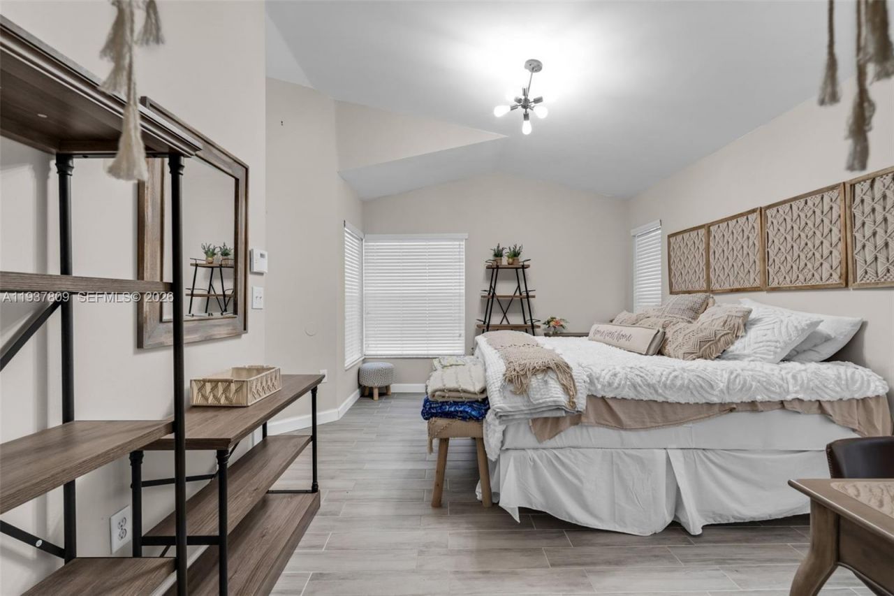 10831 NW 3rd Ct, Pembroke Pines, FL 33026 Photo