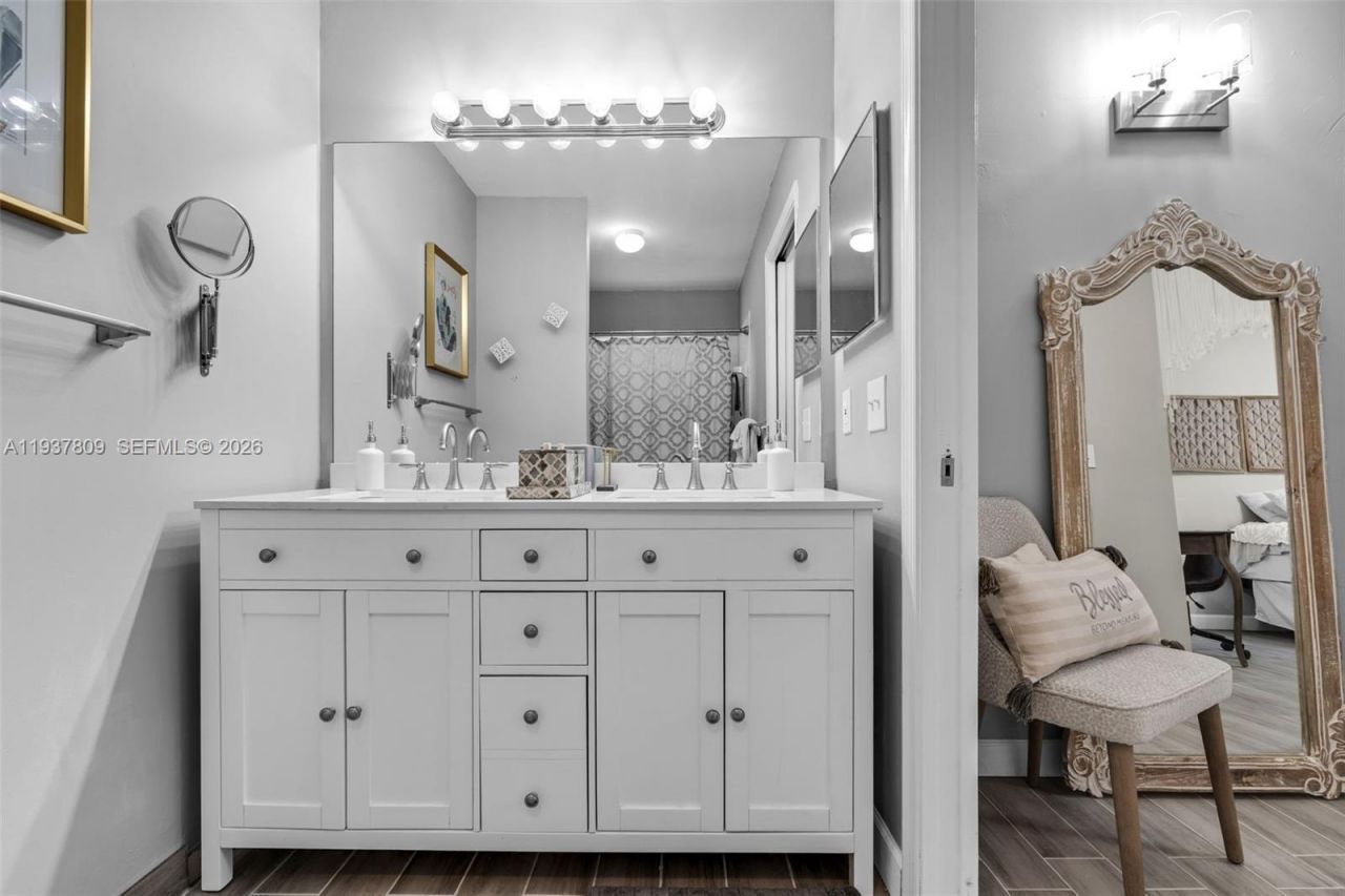 10831 NW 3rd Ct, Pembroke Pines, FL 33026 Photo