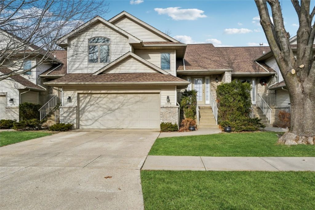 1008 Doubletree Court Ne, Cedar Rapids, IA 52402 Main Photo