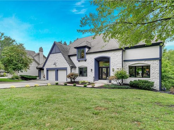 12650 Sherwood Drive, Leawood, KS 66209