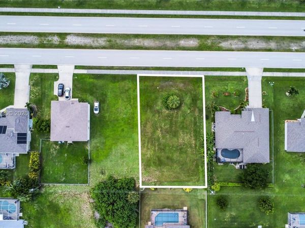 1821 Savona Pkwy W, Cape Coral, FL 33914