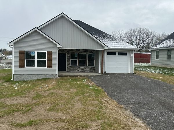 126 Remington Drive, Smithville, TN 37166