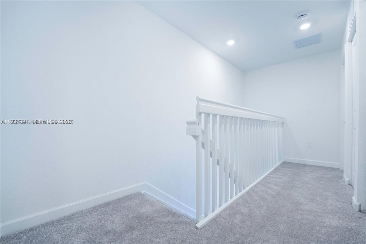 5125 SW 37th St , Pembroke Park, FL 33023 Photo