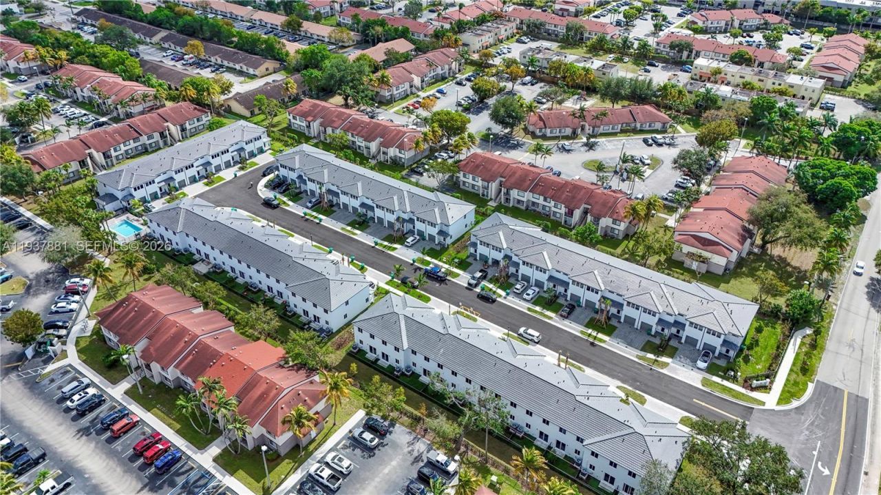 5125 SW 37th St , Pembroke Park, FL 33023 Photo