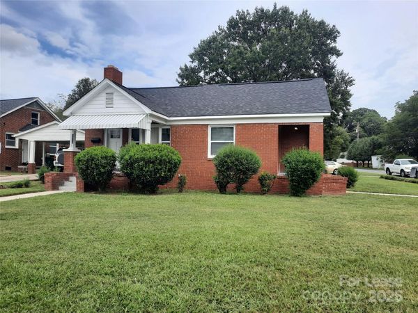 2424 Statesville Avenue , Charlotte, NC 28206