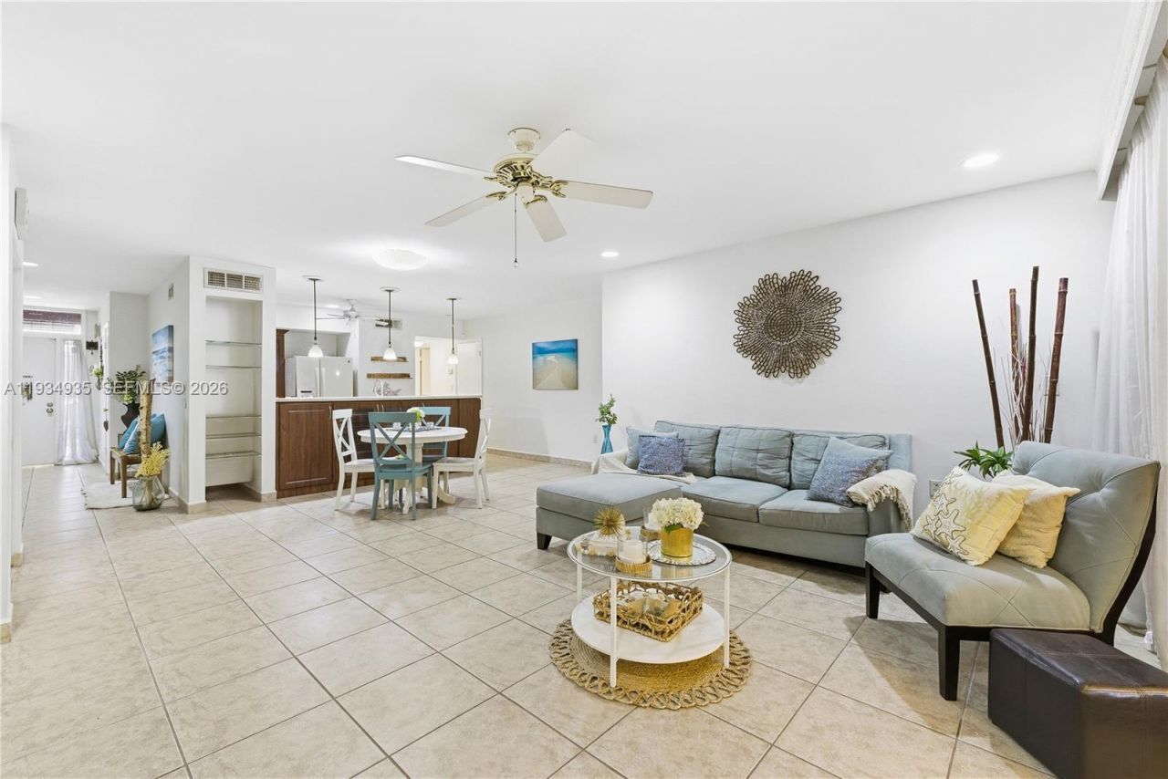 6358 Milk Wagon Ln, Miami Lakes, FL 33014 Photo