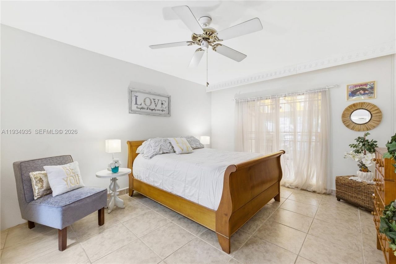 6358 Milk Wagon Ln, Miami Lakes, FL 33014 Photo